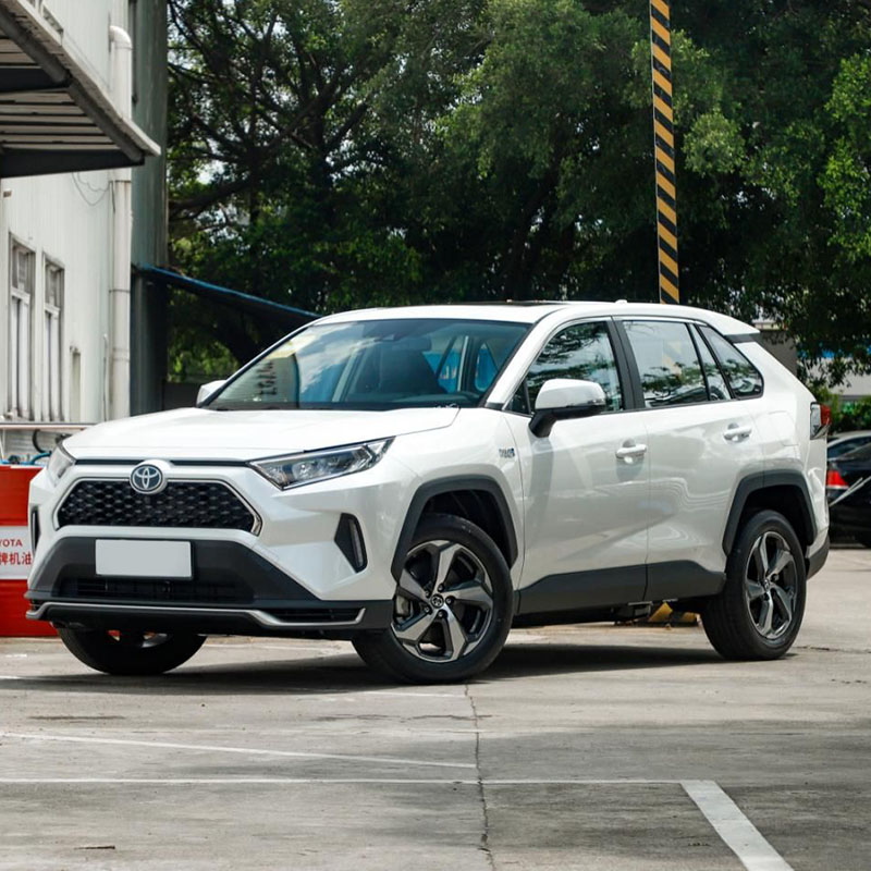 Электрычны гібрыдны двухматорны пазадарожнік RAV4